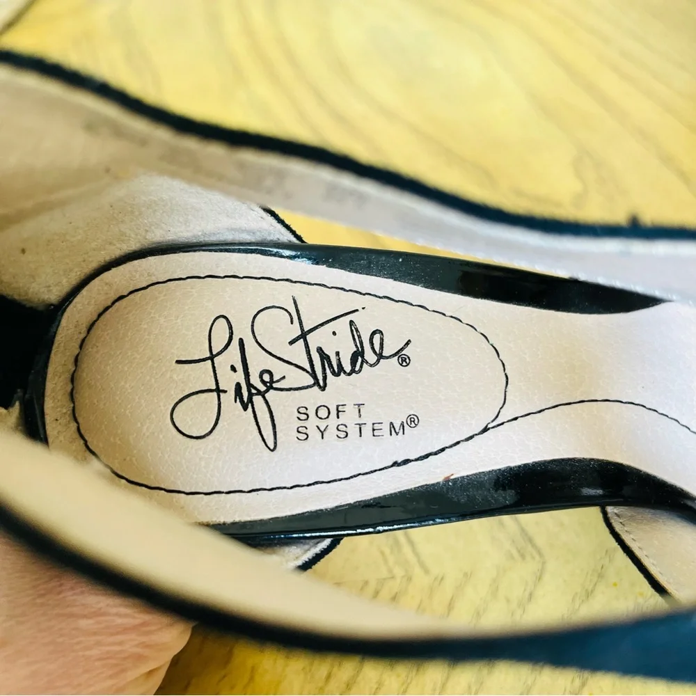 Life Stride Suede Pumps Giovanna 2